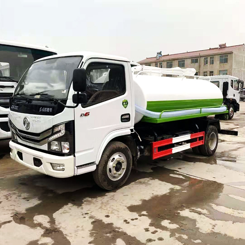 抽糞車(chē)和油罐車(chē)是不一樣的有很大的區(qū)別