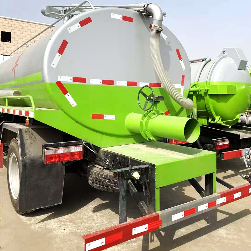 吸糞車(chē)工作前和操作后應(yīng)該做好哪些新車(chē)使用